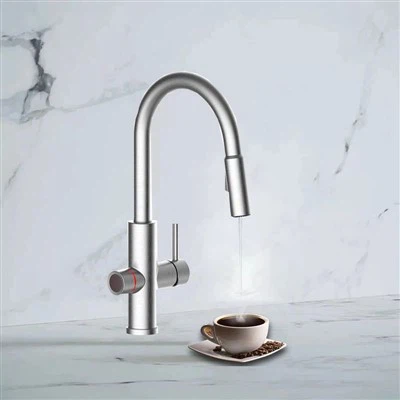 Dozownik wrzącej wody pod zlewem